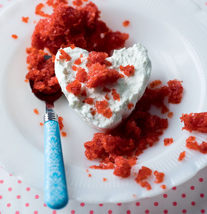 Strawberry granita & fromage blanc recipe | WW TASTE