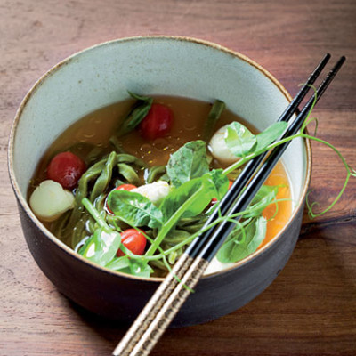 Summer tomato broth with green tea noodles