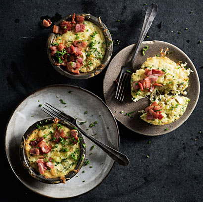 Sweet Leek-and-Chive Savoury Tarts recipe | WW TASTE
