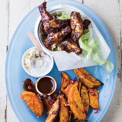 Texan-rubbed bbq wings with blue cheese, Texan-style bbq sauce and Texan dry-rubbed sweet potato wedges
