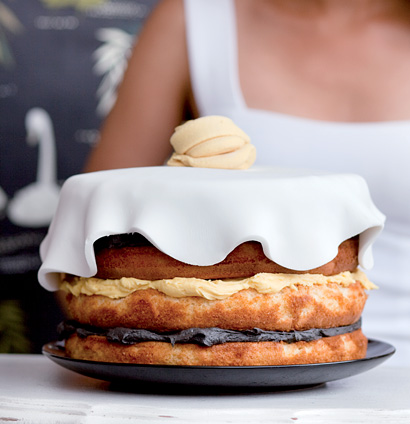 Tiered vanilla sponge with butter icing | Woolworths TASTE