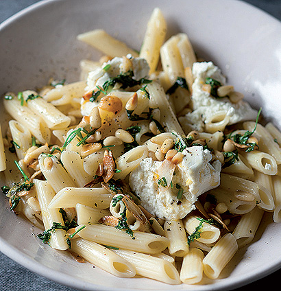 Toasted Pine Nut & Lemon Butter Pasta Recipe | WW TASTE