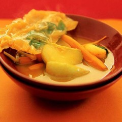 Warm carrot & apple soup with carrot and basil ice
