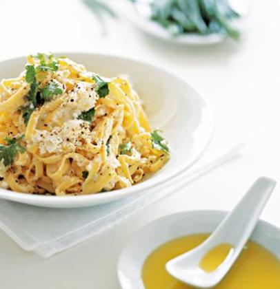 White Cheese Pasta and Lemon Oil recipe | WW TASTE