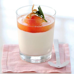 Yoghurt panna cotta with orange blossom and nectarine jelly