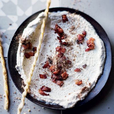 Biltong-and-bacon dip with Parmesan breadsticks