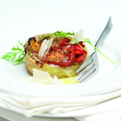 Grana Padano slow-roasted tomato & pepper tarts