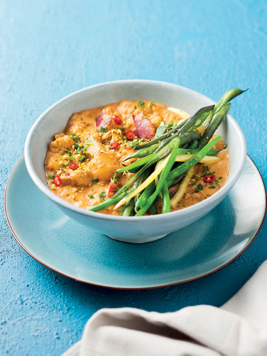 Recipe: vegetarian Thai curry with coconut and coriander.
