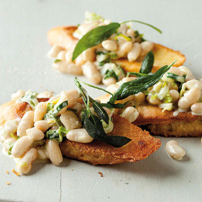 Eating on a budget: 5 inspired meals on toast