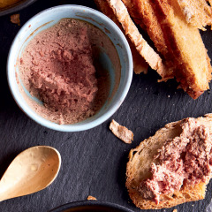 Baked chicken liver paté with clementines