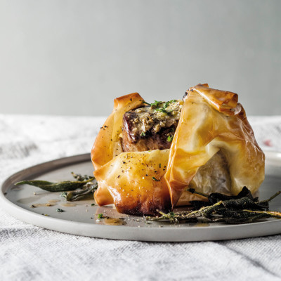 Lorraine's fillet in phyllo pastry