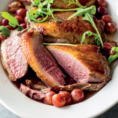 Roast duck breast with grapes and Hanepoot sauce