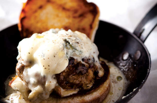 Beef burger with blue cheese sauce recipe