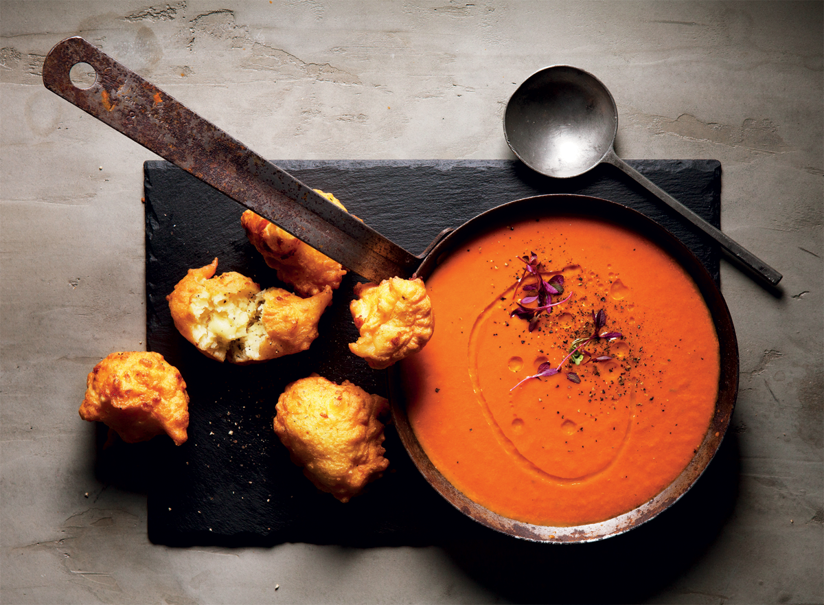 Easy vetkoek recipe with feta and garlic