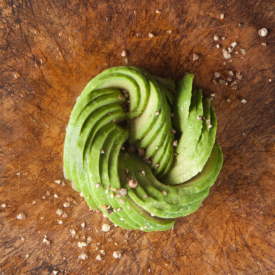 5 steps to the perfect avocado rose
