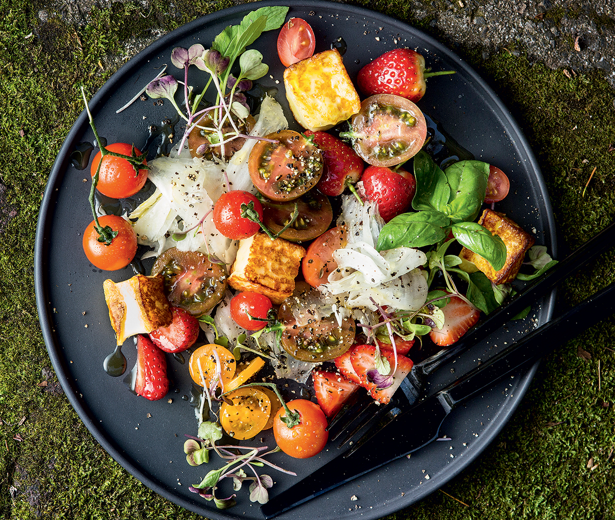 Grilled halloumi, sweet strawberry and tomato salad Woolworths TASTE