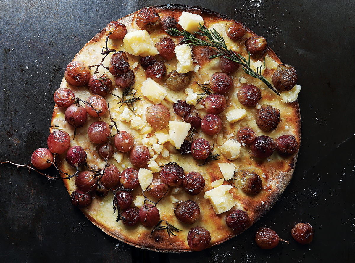 roasted-red-grape-pizza