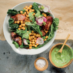 Spinach, chickpea and bacon salad