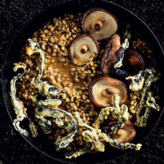 Barley risotto with buttered shiitake and crunchy seaweed bites