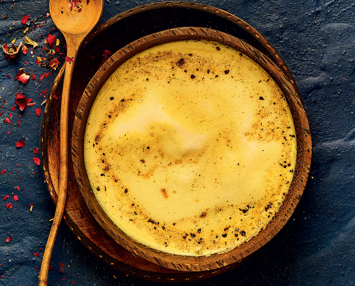 Golden latte with turmeric, coconut milk and maple syrup