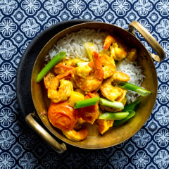 Prawn-and-pineapple coconut curry