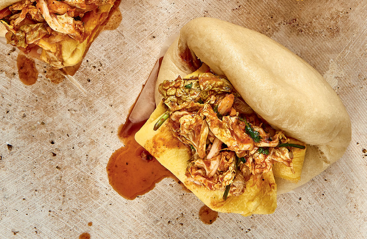 Bao with kimchi and folded omelette recipe