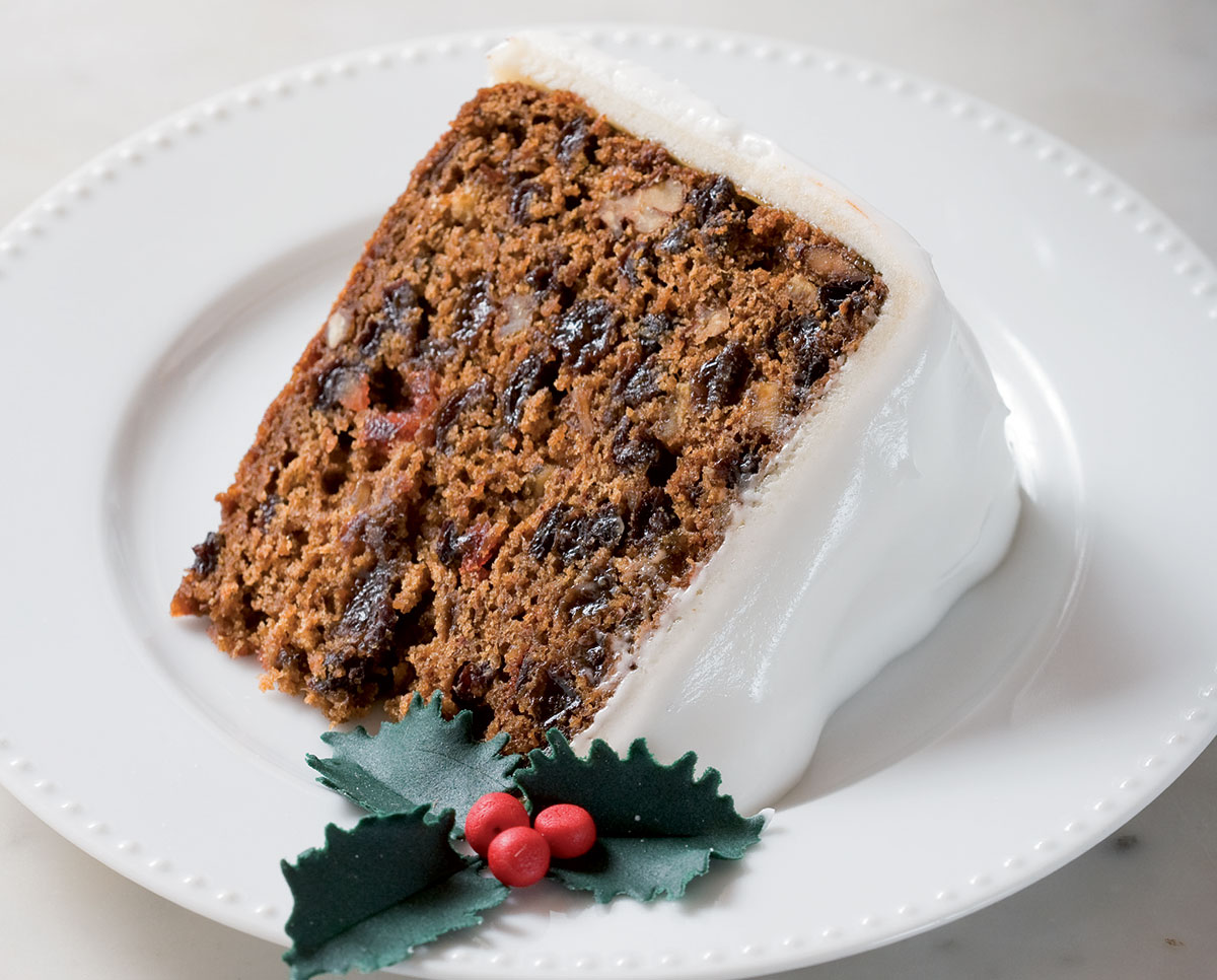 Get festive: Bake an old-school Christmas cake this year | Woolworths TASTE