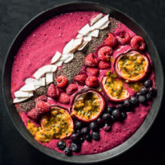 DIY beetroot and berry smoothie bowl