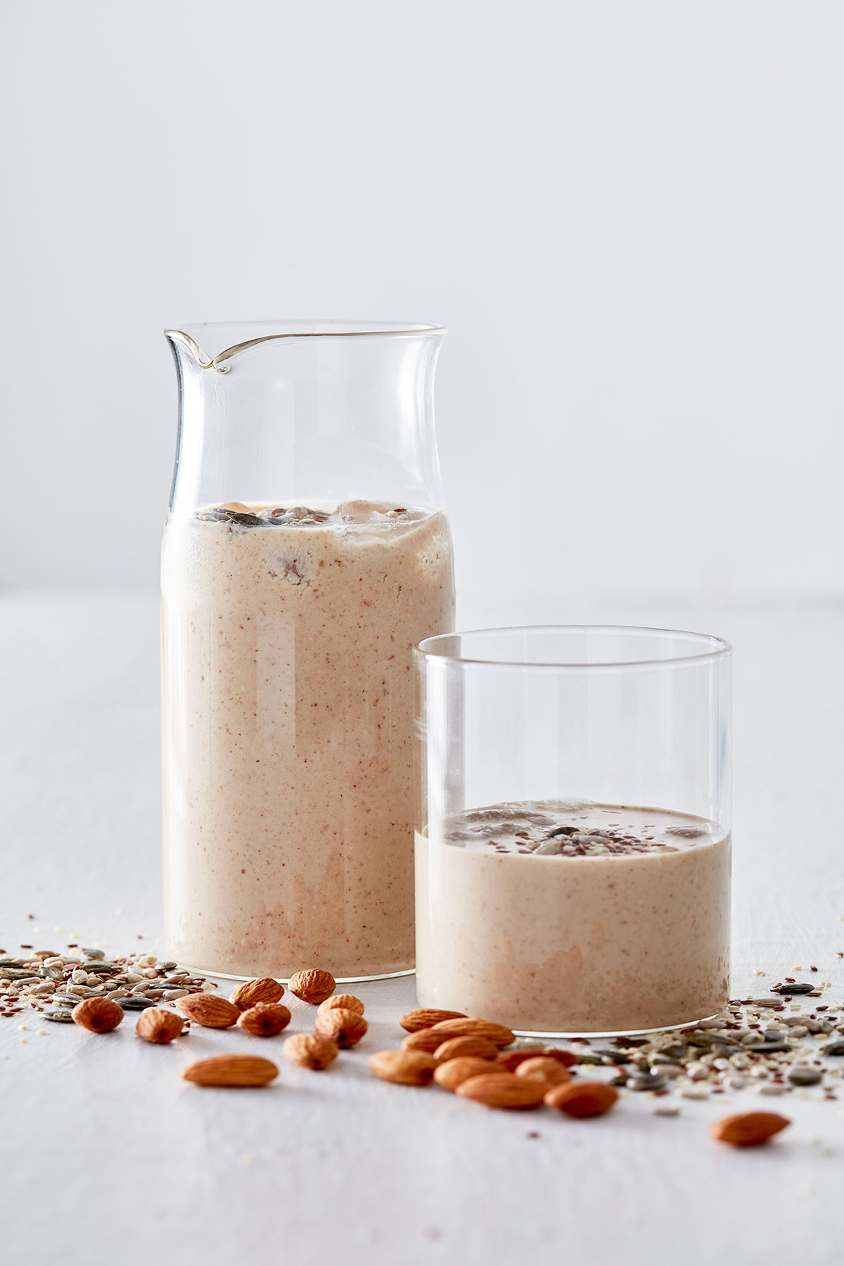 12 food goals to eat well and satisfy cravings_almond smoothie