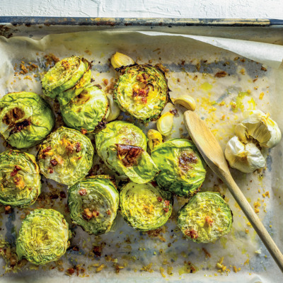 Crispy roasted baby cabbages with Parmesan and pancetta