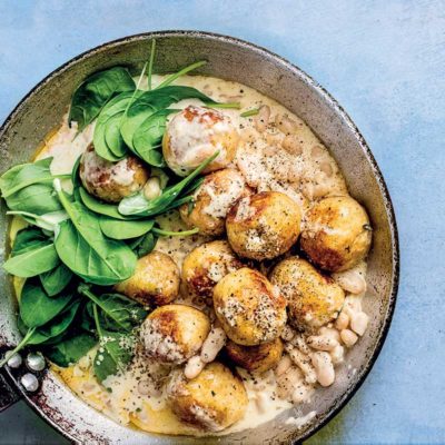 Chicken frikkadels with creamy beans and spinach