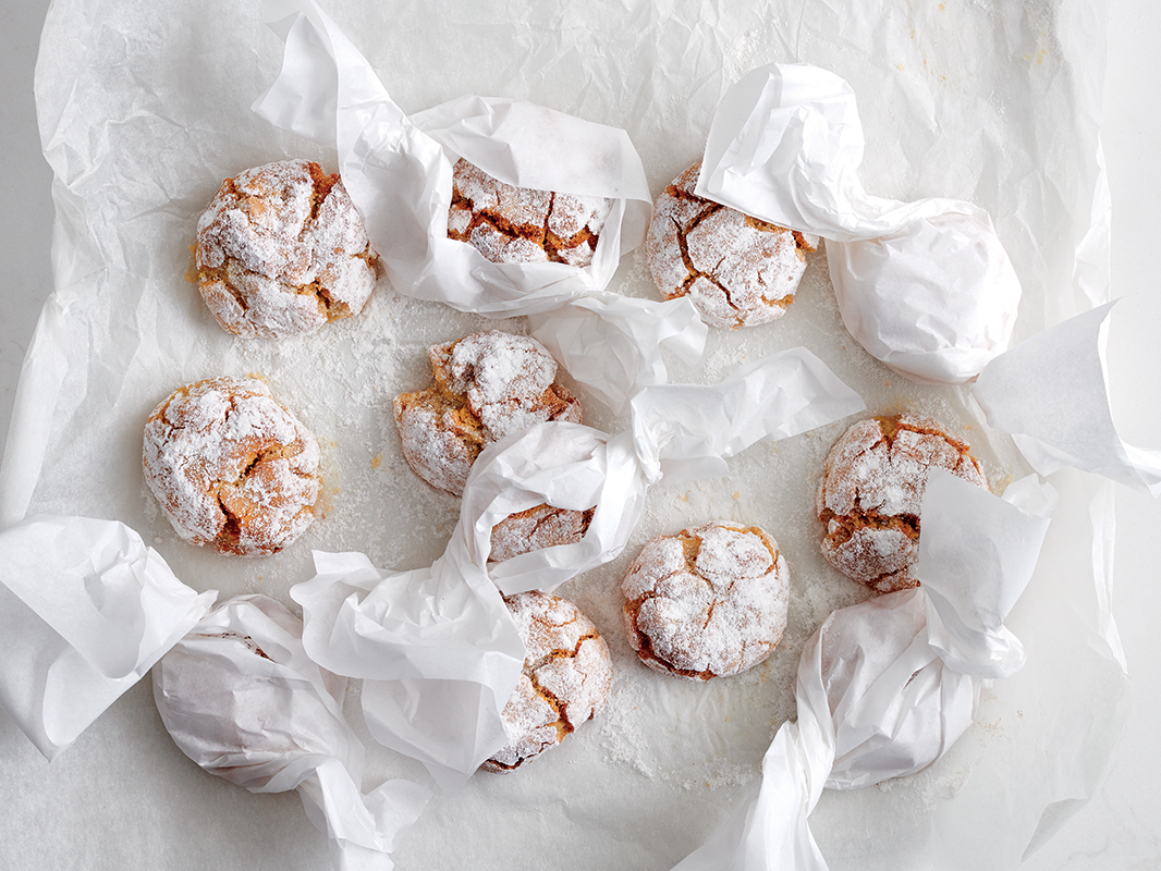 handmade-amaretti-biscuits-woolworths-taste