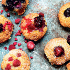 Vegan berry muffins
