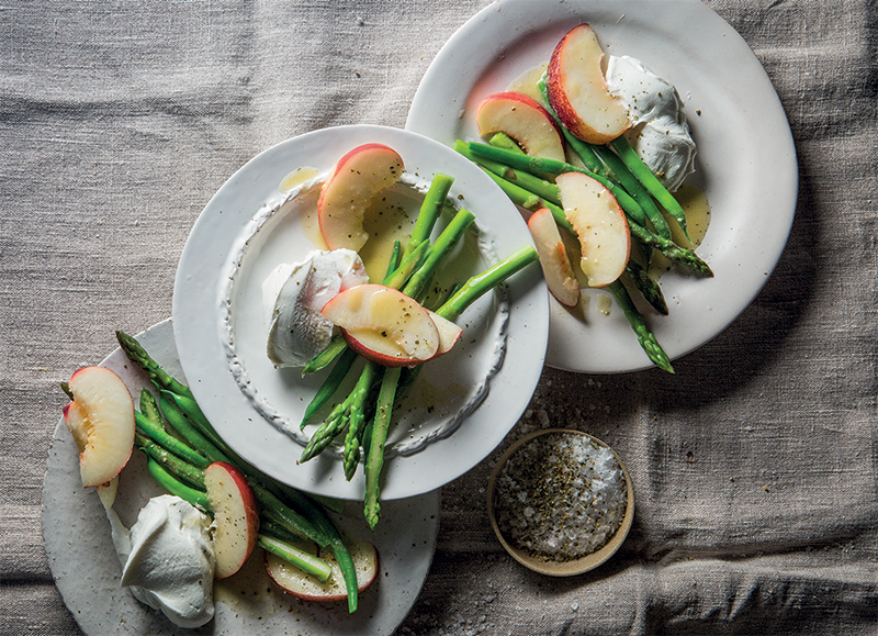 Asparagus with nectarines, goat's cheese and truffle vinaigrette