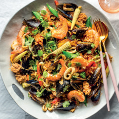 Mexican-style chorizo-and-seafood paella