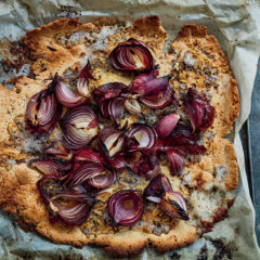 Blue cheese-and-red onion tart