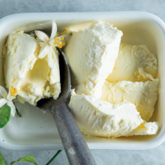 No-churn lemon ice cream