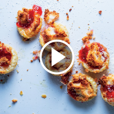 Watch: Hertzoggie tarts