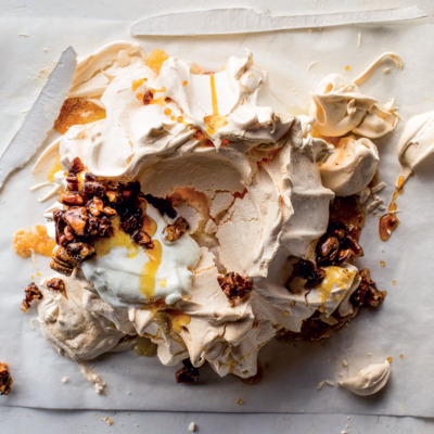Pavlova with whisky-candied nuts