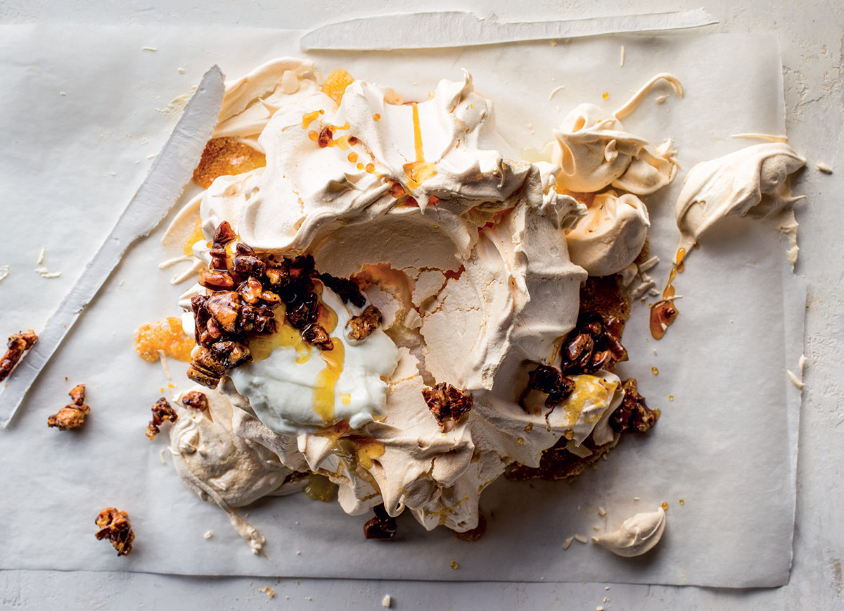 pavlova with whisky candied nuts