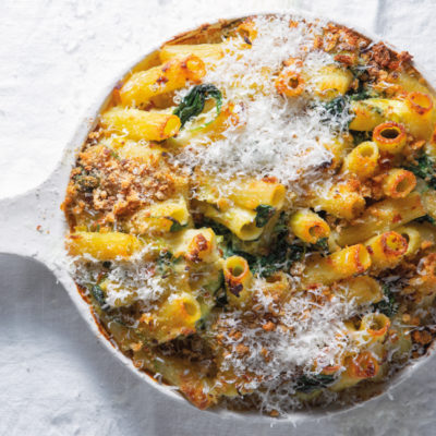 Baked rigatoni with ricotta, shallots and spinach