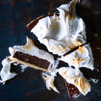 Chocolate meringue tart