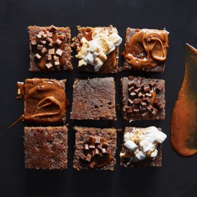Chocolate-and-gingerbread tray sponge