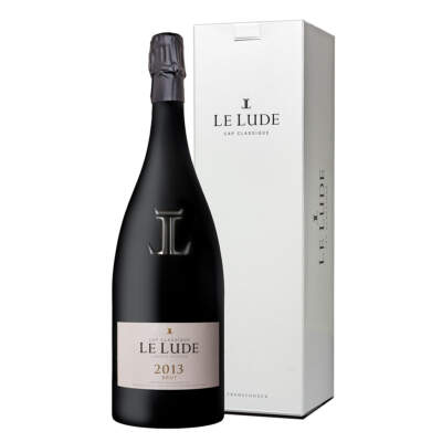 Win a bottle of Le Lude Magnum Selection Brut 2013 MCC worth R950