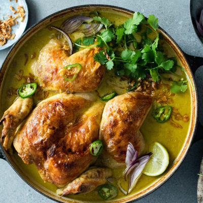 Whole-baked Thai green curry chicken