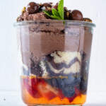 Chocolate-and-bubbly-trifle