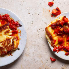 Smashed tomato-and-red pepper smoor