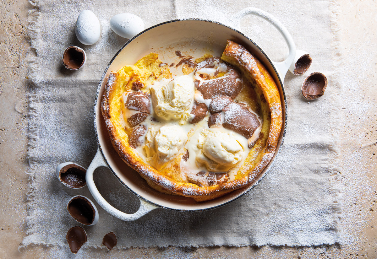 Dutch-baby-with-marshmallow-eggs