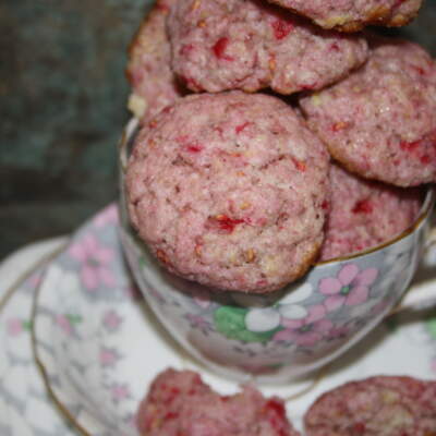 Raspberry coconut cookies