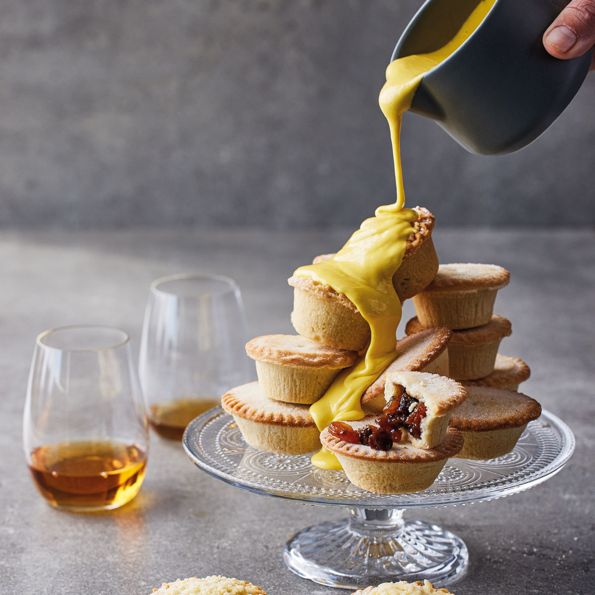 Amaretto Zabaglione and mince pies | Woolworths TASTE